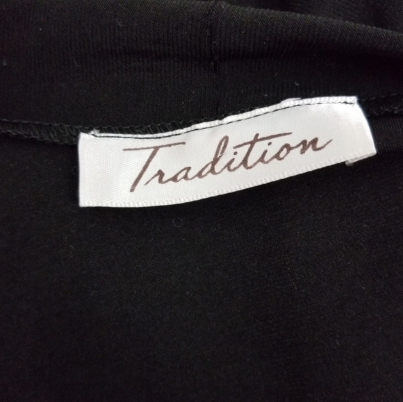 Tradition XL Black Open-Front Batwing Sleeve Shrug - Picture 6 of 6